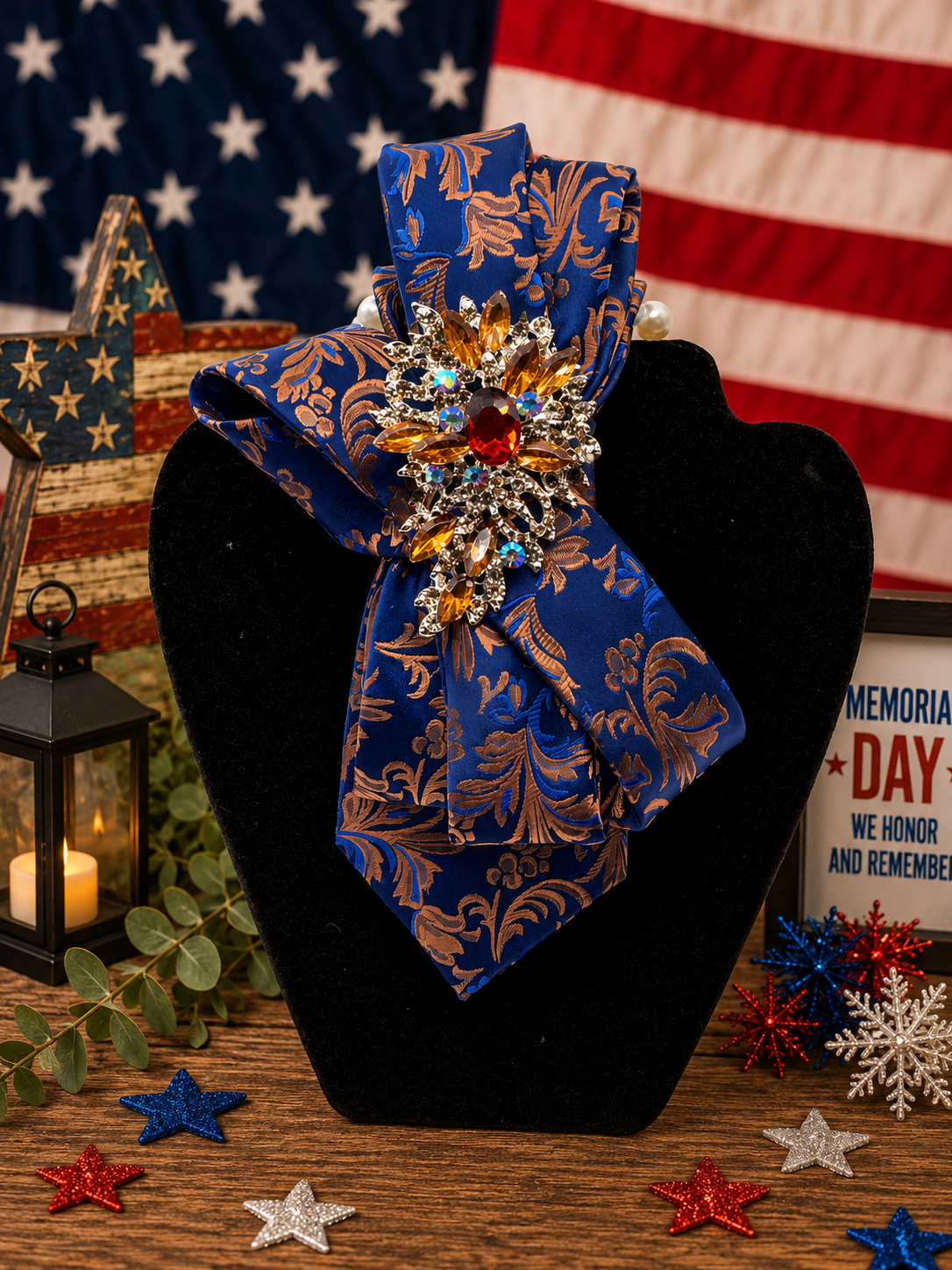 Sapphire Gold Tribute Tie