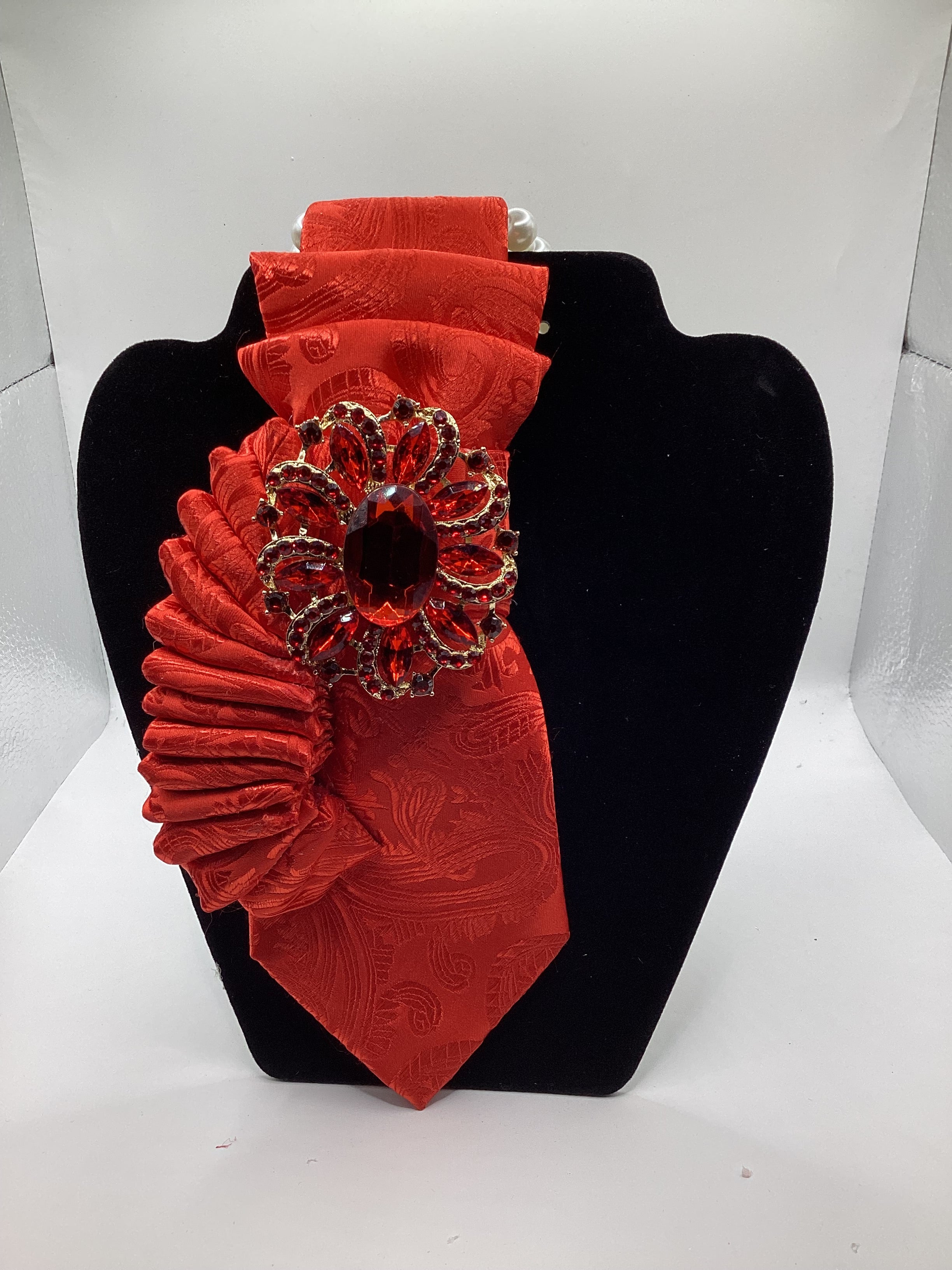 Scarlet Royale Pleated Tie