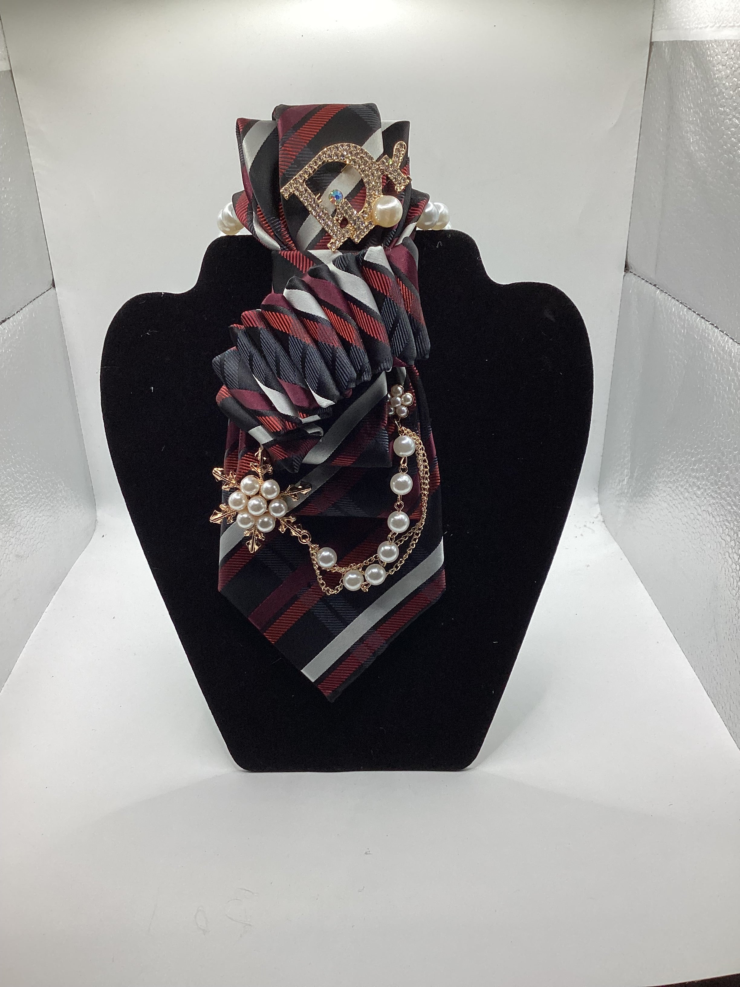 Luxe Stripe Pearl Chain Tie