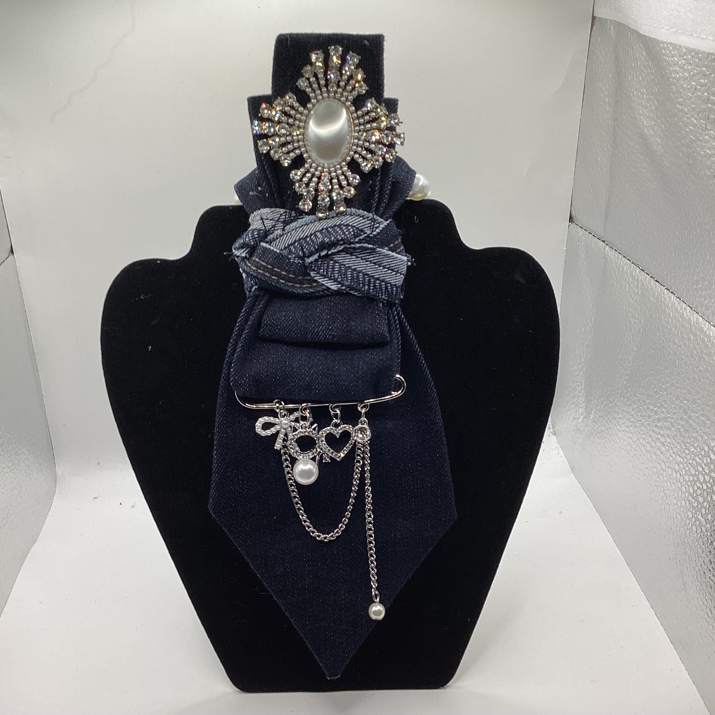 Timeless Pearl Denim Tie