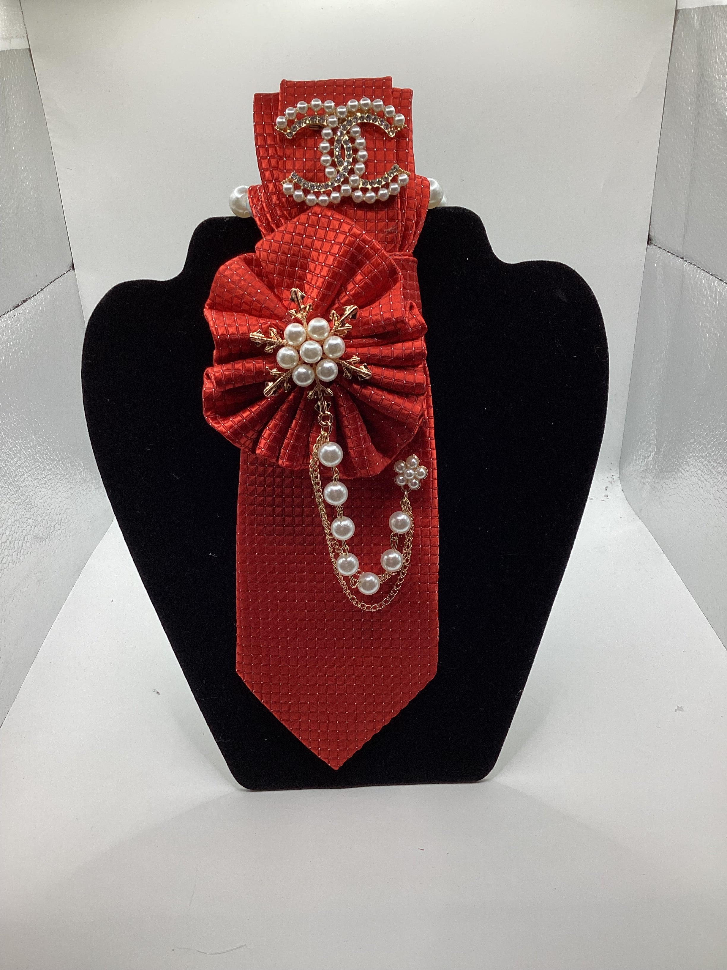 Ruby Pearl Luxe Statement Tie