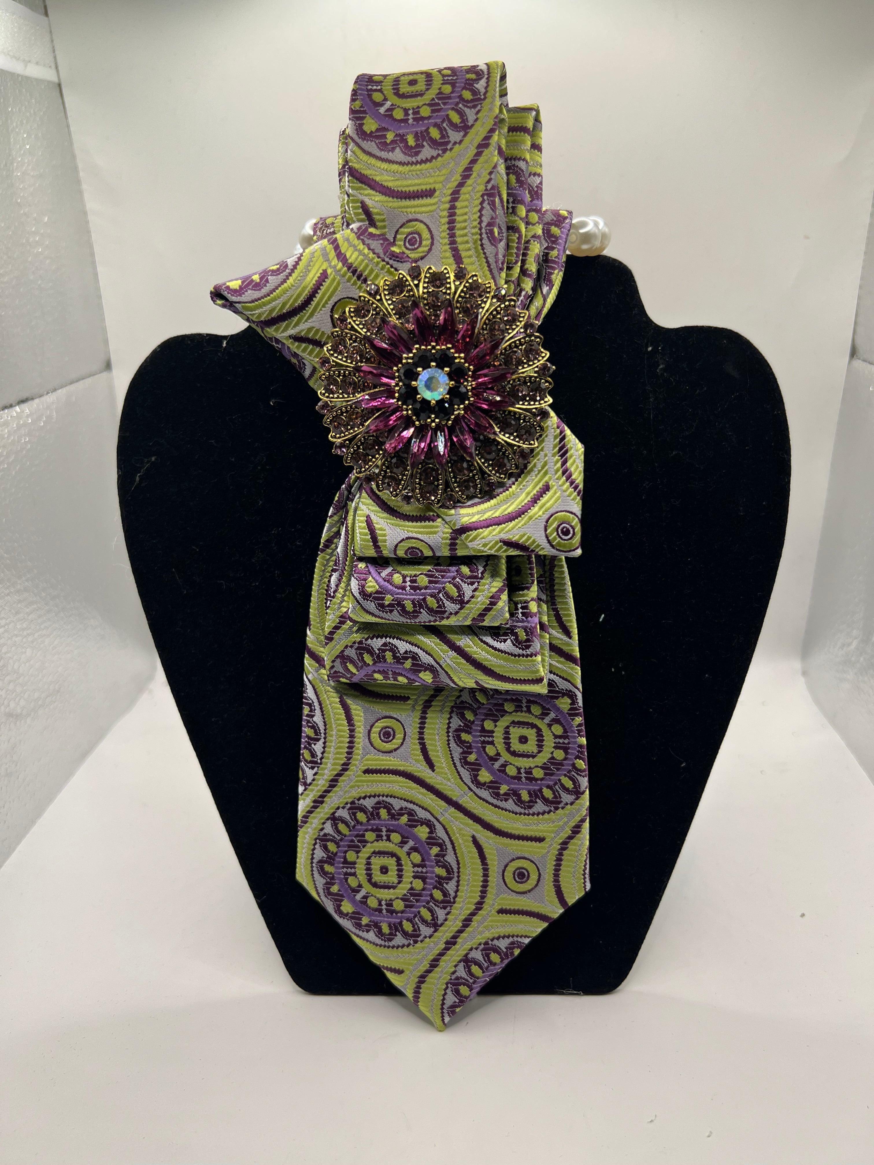 Amethyst Garden Statement Tie – Lime & Purple Paisley