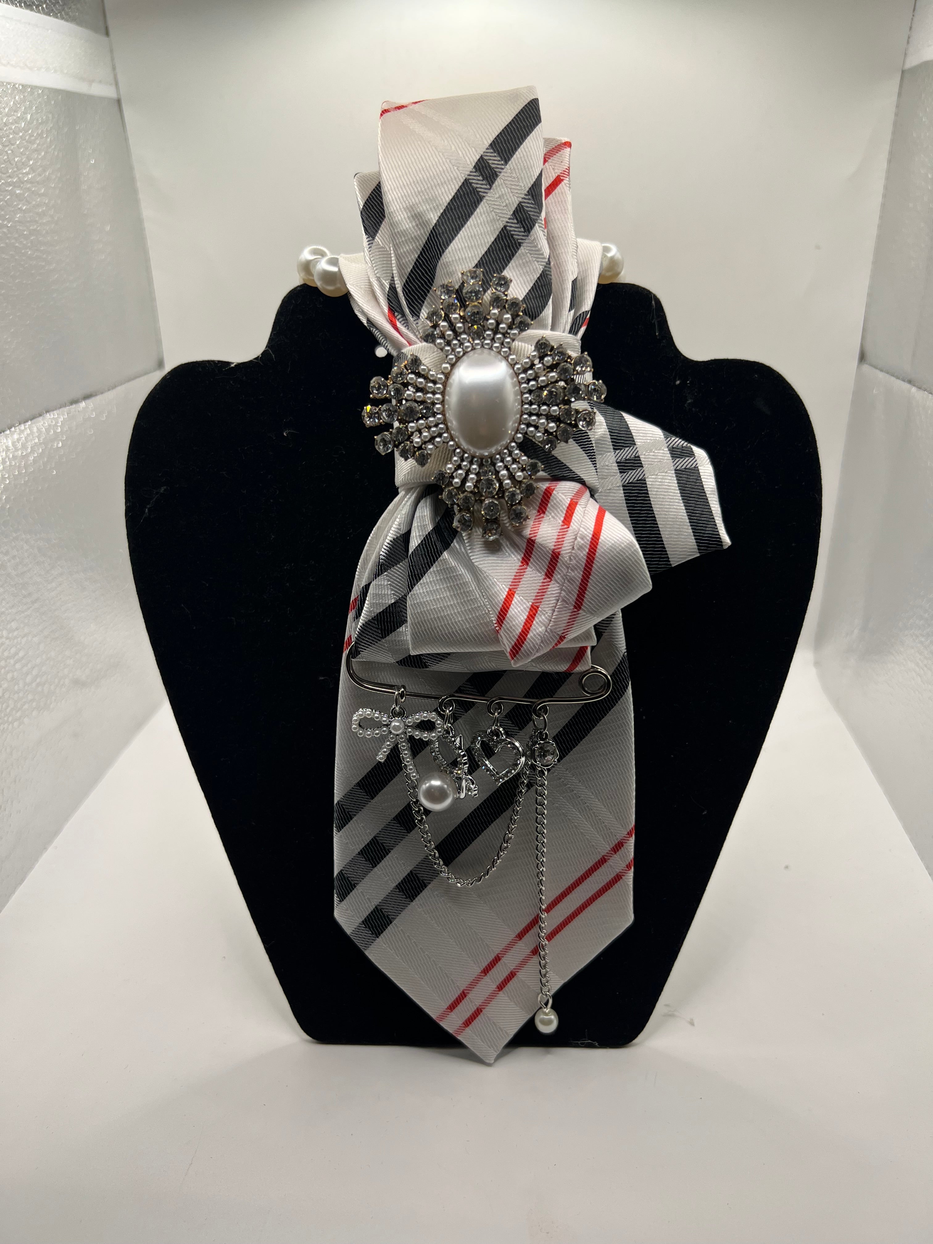 Stripe Pearl Elegance Statement Tie